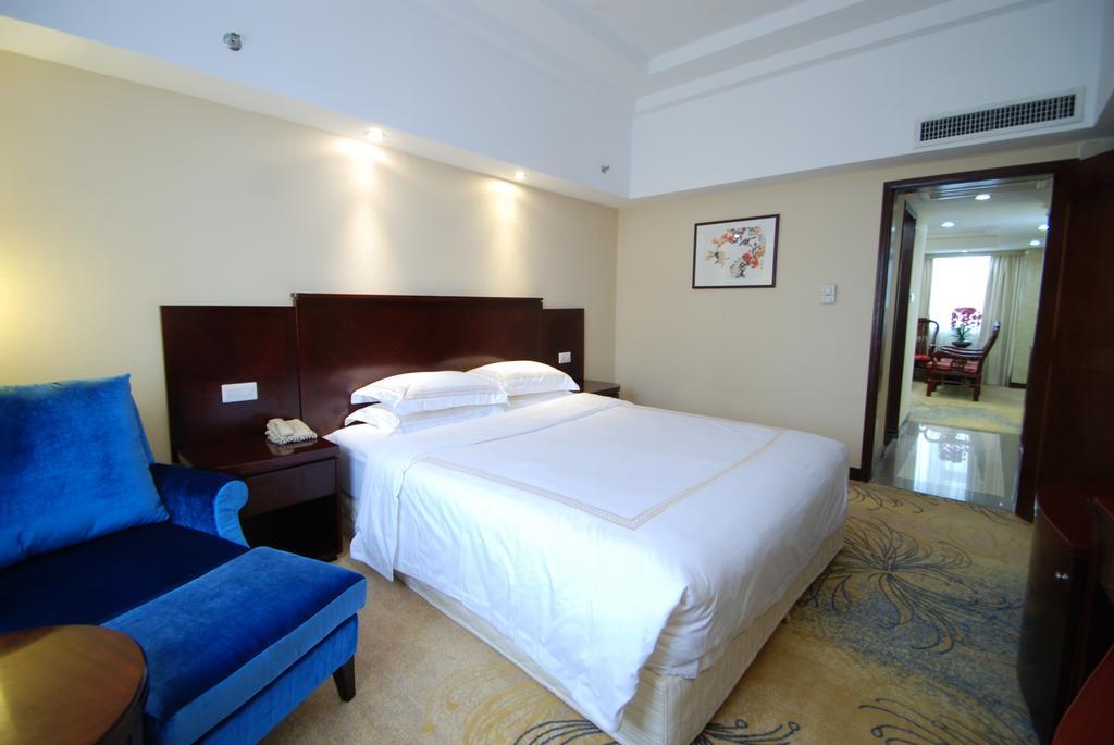Overseas Chinese Friendship Hotel Guangzhou Buitenkant foto