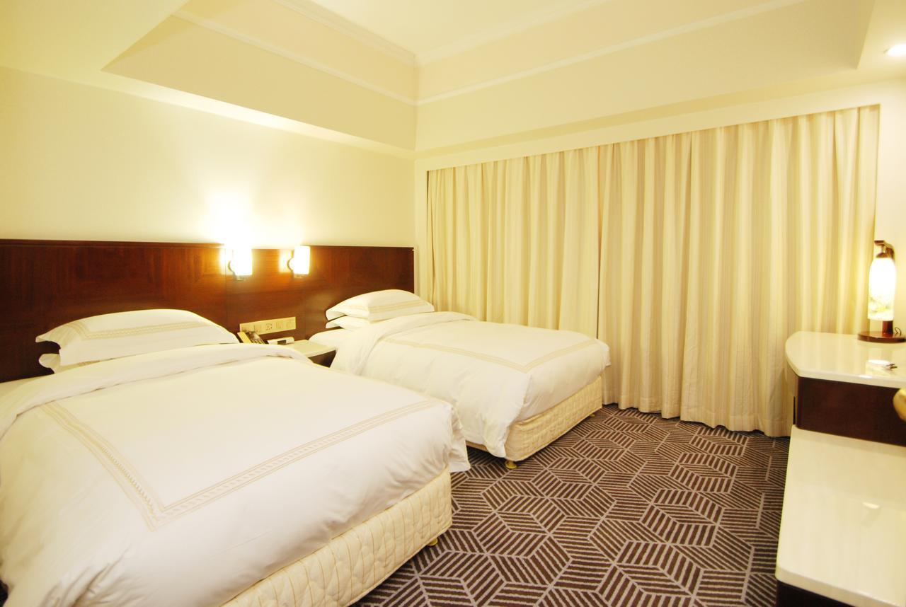 Overseas Chinese Friendship Hotel Guangzhou Buitenkant foto