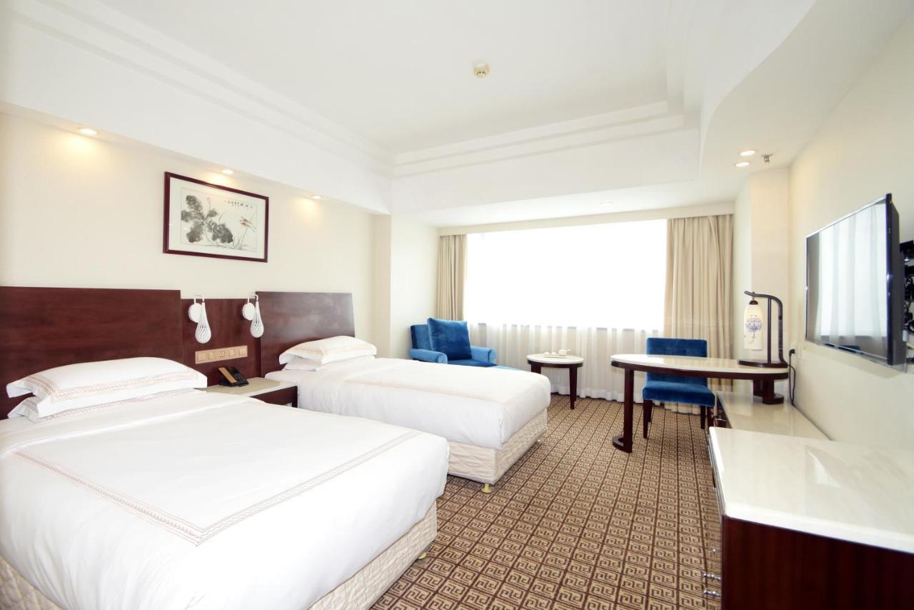 Overseas Chinese Friendship Hotel Guangzhou Buitenkant foto