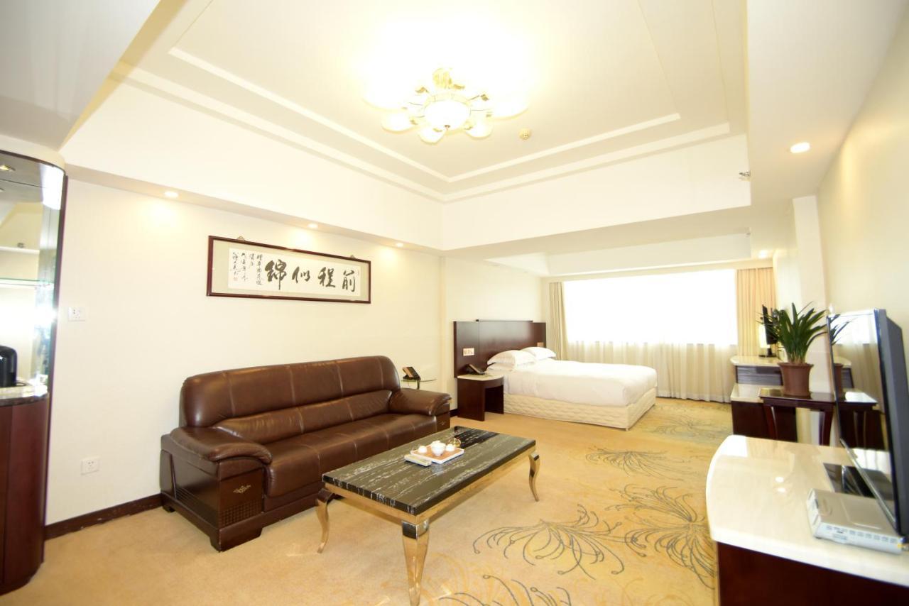 Overseas Chinese Friendship Hotel Guangzhou Buitenkant foto